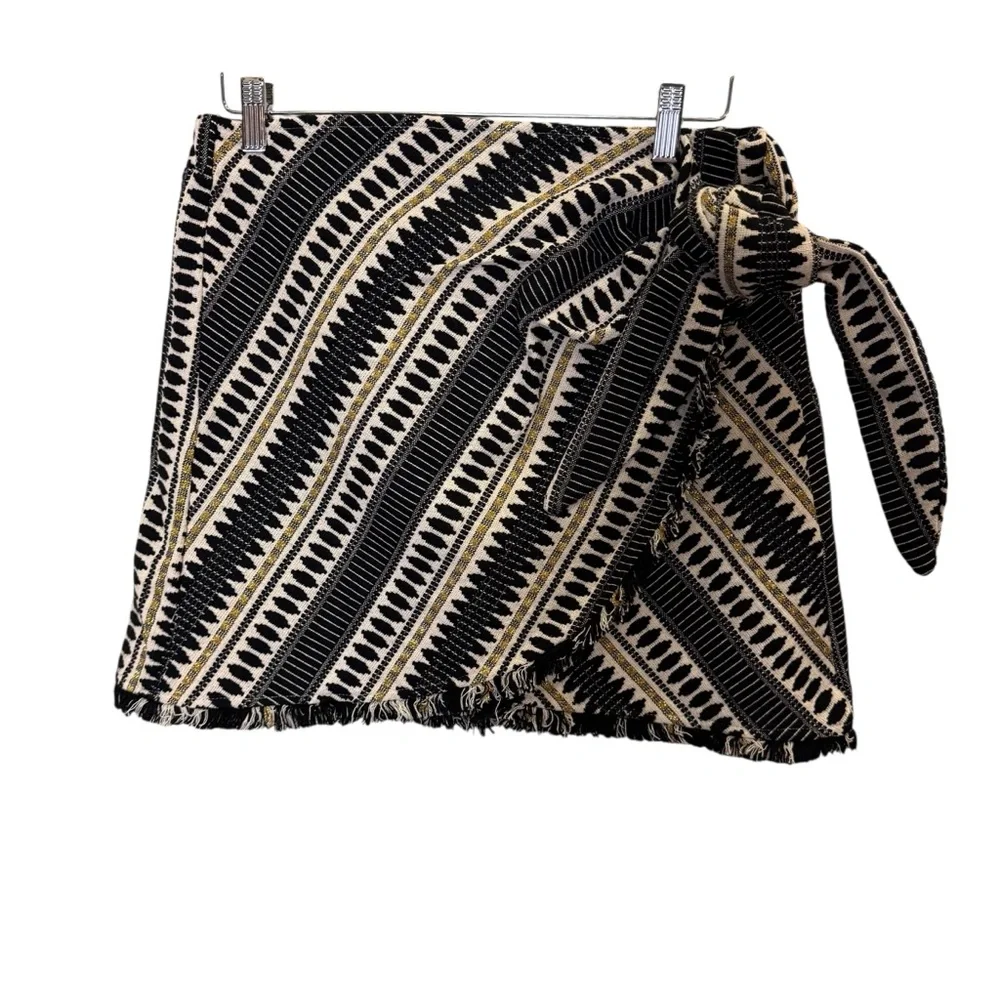 Judith March Women’s Textured Black Gold Cream Tapestry Faux Wrap Mini Skirt L